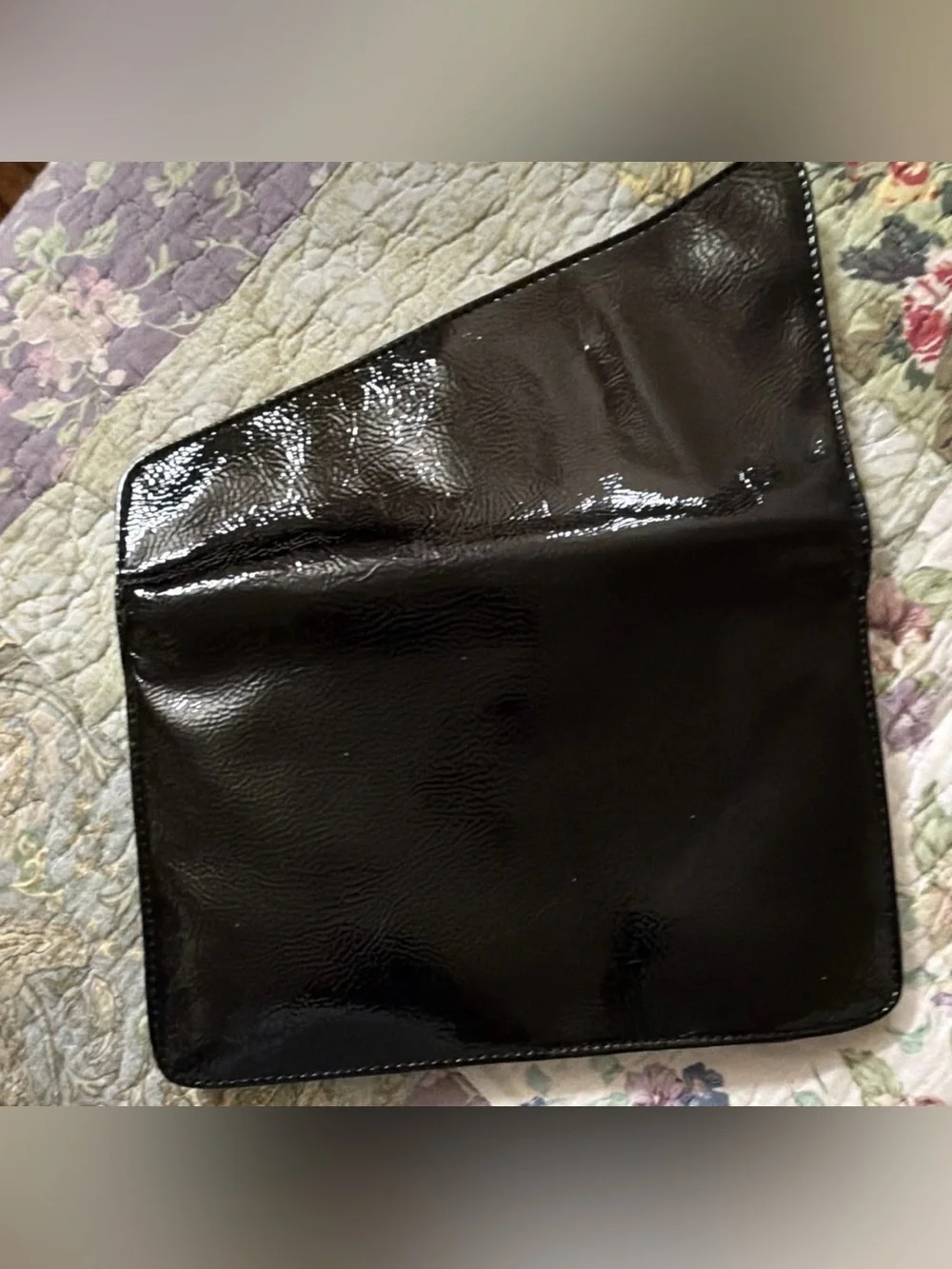 Nine West Black Lacquer/Patent Faux Leather Envelope Clutch Bag.